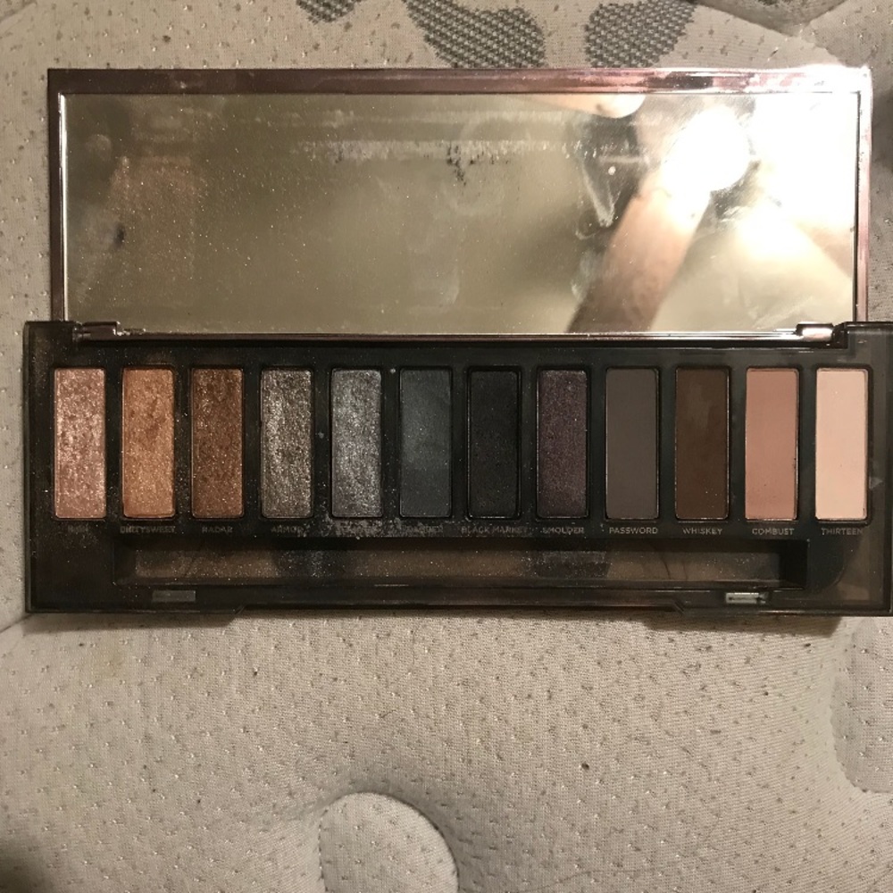 Naked smoky